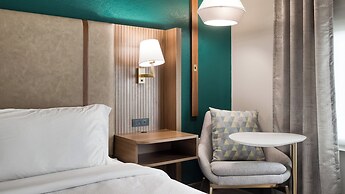 Holiday Inn Nashville Airport by IHG