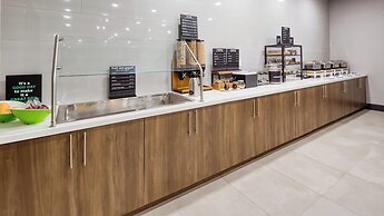 Holiday Inn Nashville Airport by IHG