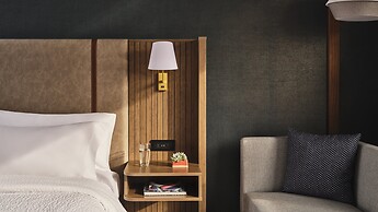 Holiday Inn Nashville Airport by IHG