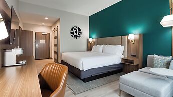 Holiday Inn Nashville Airport by IHG