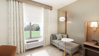 Holiday Inn Nashville Airport by IHG