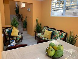 Story Villa, 2 Bedrooms With Mountain & Ocean View