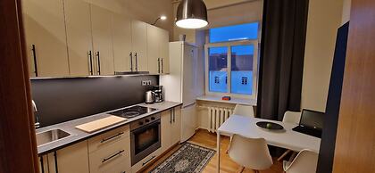 Tyzen38 Luxury Apartment