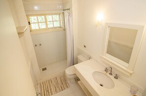 Harmoniosa Mansão com 7 Suítes Ferradura