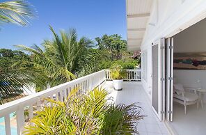 Harmoniosa Mansão com 7 Suítes Ferradura