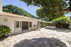 Harmoniosa Mansão com 7 Suítes Ferradura