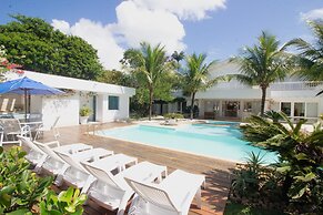 Harmoniosa Mansão com 7 Suítes Ferradura