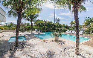 Harmoniosa Mansão com 7 Suítes Ferradura