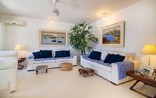 Harmoniosa Mansão com 7 Suítes Ferradura