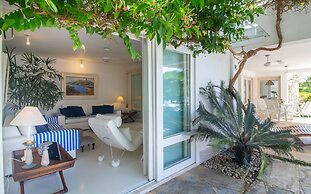 Harmoniosa Mansão com 7 Suítes Ferradura