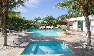 Harmoniosa Mansão com 7 Suítes Ferradura