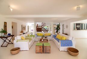 Harmoniosa Mansão com 7 Suítes Ferradura