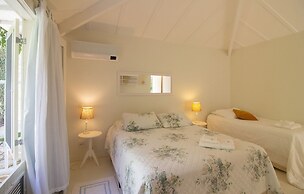 Harmoniosa Mansão com 7 Suítes Ferradura