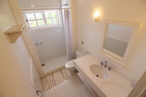 Harmoniosa Mansão com 7 Suítes Ferradura