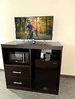 Country Trails Inn & Suites