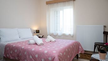 Garden Paradise in Megalochori Trikala