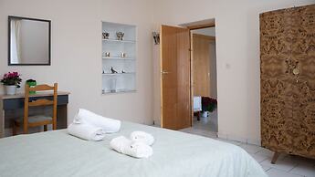 Garden Paradise in Megalochori Trikala