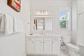 Destin Delight by Avantstay Majestic 3-story Home Near Beach~wifi~bbq~