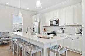 Destin Delight by Avantstay Majestic 3-story Home Near Beach~wifi~bbq~