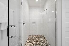 Destin Delight by Avantstay Majestic 3-story Home Near Beach~wifi~bbq~