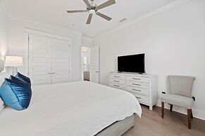 Destin Delight by Avantstay Majestic 3-story Home Near Beach~wifi~bbq~