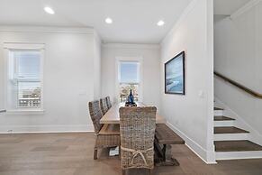 Destin Delight by Avantstay Majestic 3-story Home Near Beach~wifi~bbq~