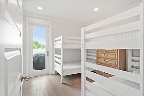 Destin Delight by Avantstay Majestic 3-story Home Near Beach~wifi~bbq~