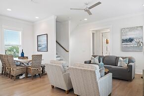 Destin Delight by Avantstay Majestic 3-story Home Near Beach~wifi~bbq~