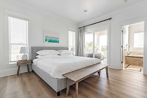 Golden Horizon by Avantstay Walk 2 Beach Pets Ok