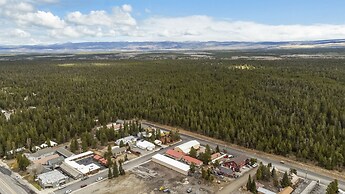 The Yellowstone Hideaway Unit B