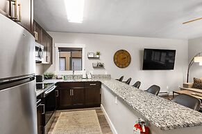 The Yellowstone Hideaway Unit B