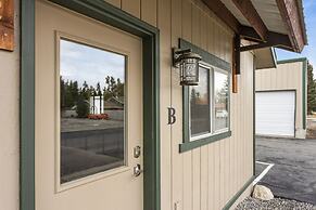 The Yellowstone Hideaway Unit B