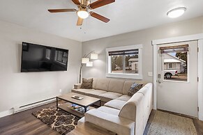 The Yellowstone Hideaway Unit B