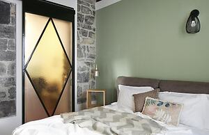 Il Moderno in Como With 1 Bedrooms and 1 Bathrooms