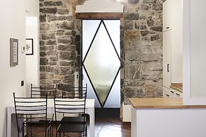 Il Moderno in Como With 1 Bedrooms and 1 Bathrooms