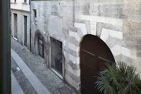 Il Moderno in Como With 1 Bedrooms and 1 Bathrooms