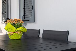 Luxury 1 in Como With 2 Bedrooms and 2 Bathrooms