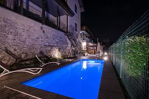 Luxury 1 in Como With 2 Bedrooms and 2 Bathrooms