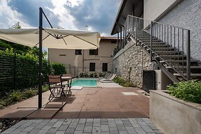 Luxury 1 in Como With 2 Bedrooms and 2 Bathrooms