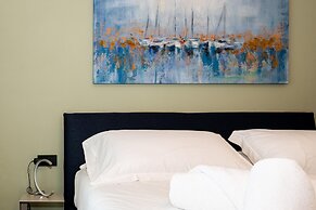 Luxury 1 in Como With 2 Bedrooms and 2 Bathrooms