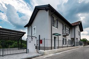 Luxury 1 in Como With 2 Bedrooms and 2 Bathrooms