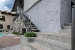 Luxury 1 in Como With 2 Bedrooms and 2 Bathrooms