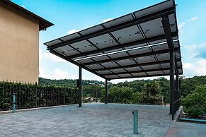 Luxury 1 in Como With 2 Bedrooms and 2 Bathrooms
