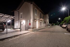 Luxury 2 in Como With 2 Bedrooms and 2 Bathrooms