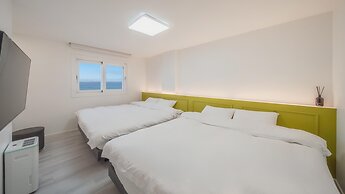 Pohang Etoile Poolvilla