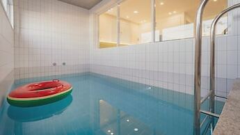 Pohang Etoile Poolvilla