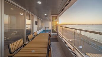 Pohang Etoile Poolvilla