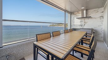 Pohang Etoile Poolvilla
