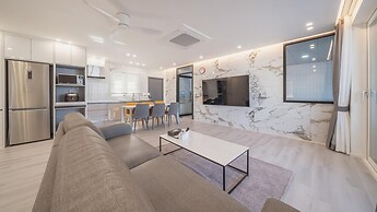 Pohang Etoile Poolvilla