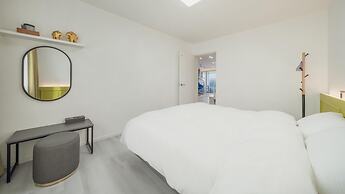 Pohang Etoile Poolvilla